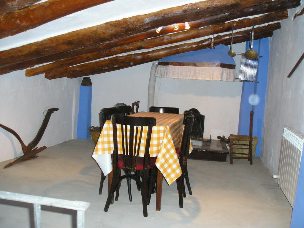 Casa Rural Ruta Del Agua 4 Hab Al Lado Monasterio De Piedra Munebrega Phòng bức ảnh